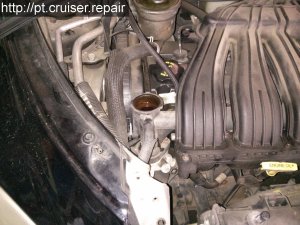Remplacer le ventilateur du radiateur d'un Chrysler PT Cruiser 2.4L de 2005